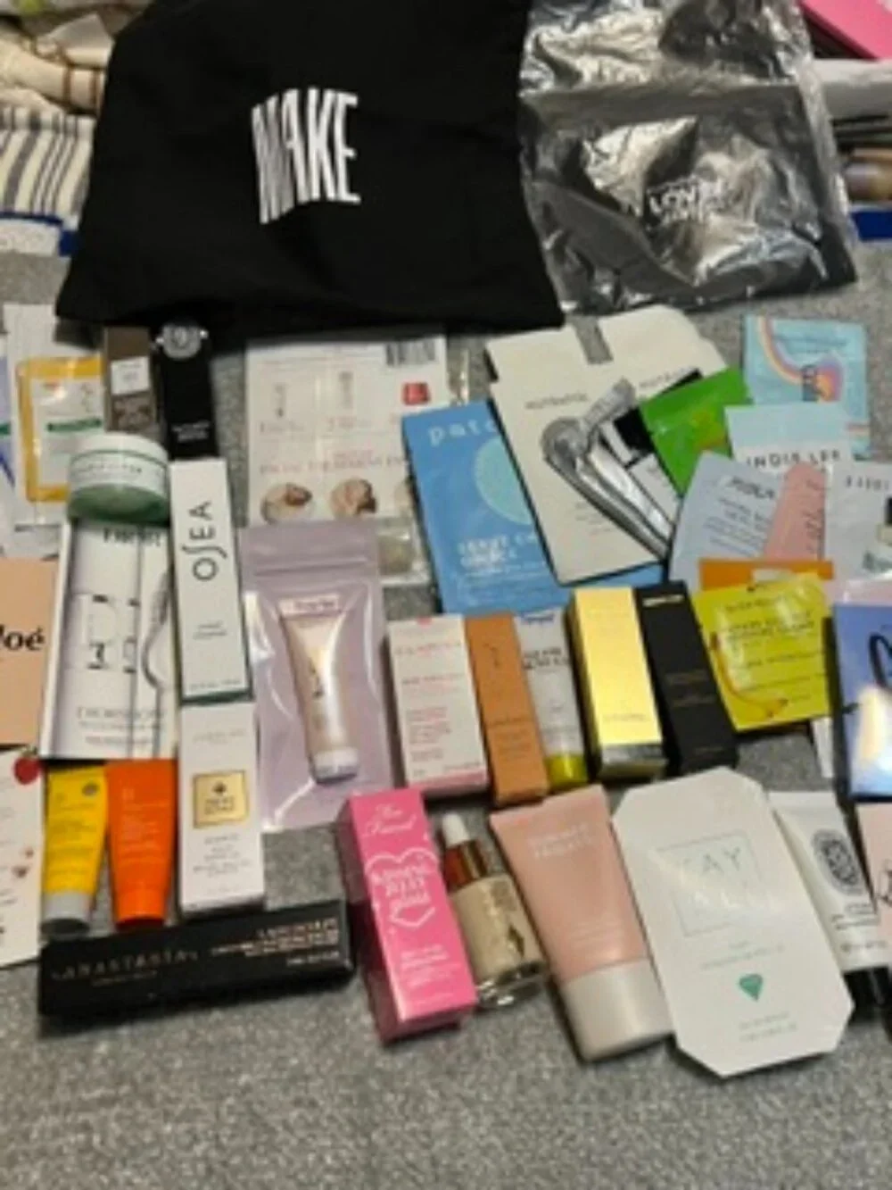 NWT 40+ Items Sample & Deluxe Size Fragrance/Skincare/Makeup Bundle